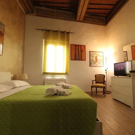 Nora's House 锡耶纳